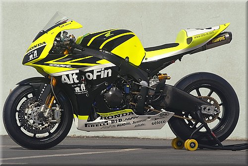 honda1000cbr-morelli_2.jpg