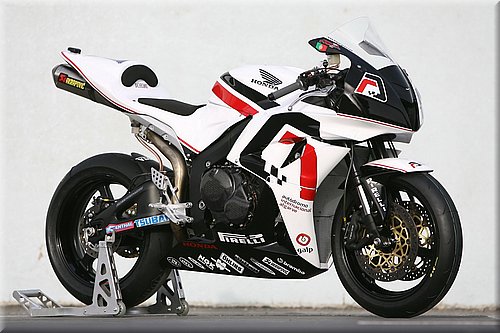 honda600cbr-praia_1.jpg