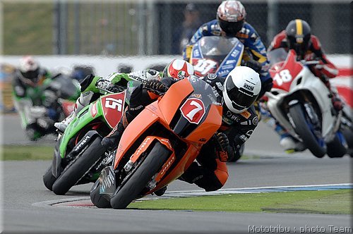 stk1000_010.jpg