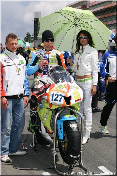 MOTO 