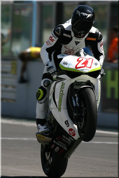 MOTO 