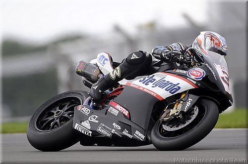 0071_sbk_biaggi_4.jpg