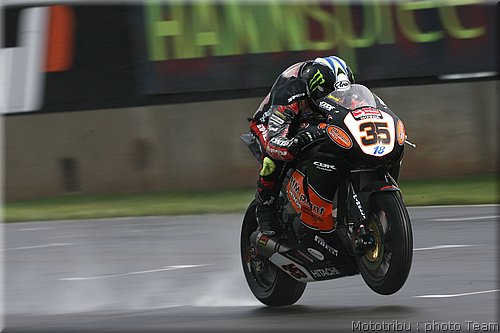 0104_sbk_crutchlow_3.jpg
