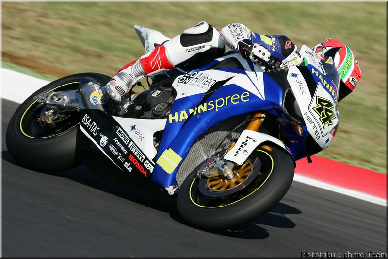 0244_superbike_rolfo_09