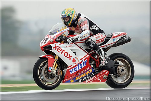 0088_superbike_bayliss_02.jpg