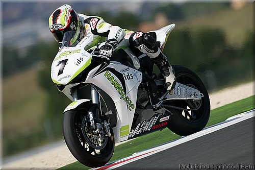 0105_superbike_checac_04.jpg