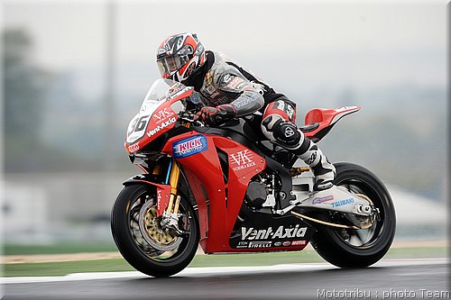 0214_superbike_lavila.jpg