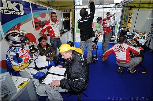 0270_superbike_suzuki.JPEG