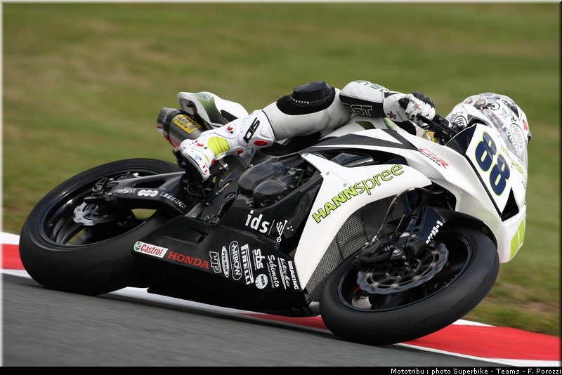 0461_supersport_pitt_02
