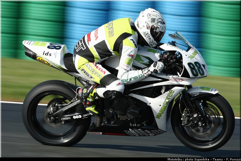 0464_supersport_pitt_05