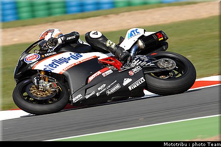 0125_sbk_biaggi_1.jpg