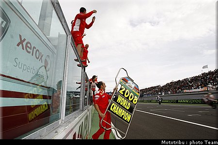 0167_sbk_ducati_2.jpg