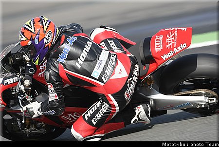 0268_sbk_walker.jpg