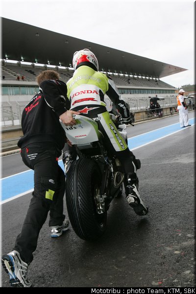 0477_sbk_rea_11