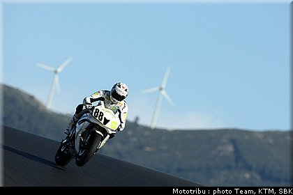 0184_supersport_pitt_01.jpg