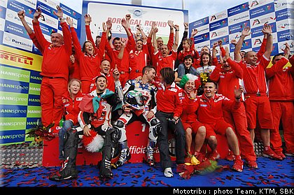0380_sbk_ducati_1.jpg
