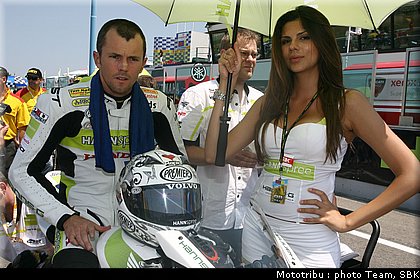 sbk_pitbabes2008_0095.jpg