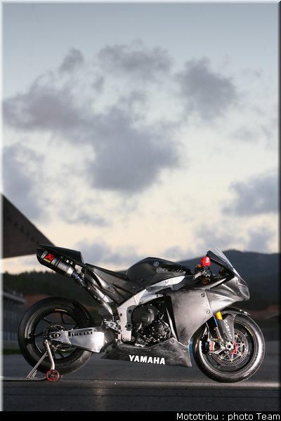 yamaha_12