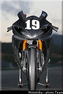 yamaha_10.jpg