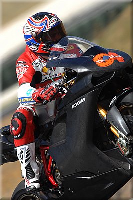 ducati-test-pirelli-005.jpg