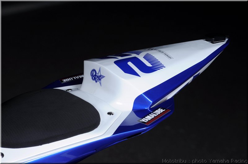 003yzfr62