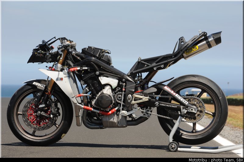 0171_supersport_triumph_be1_011