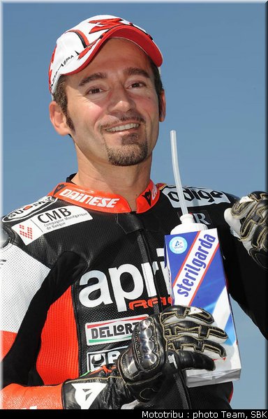 0199_sbk_biaggi_020