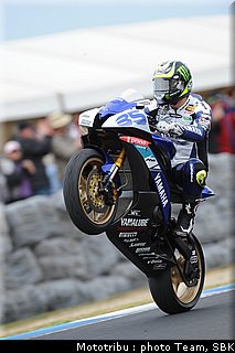 0032_supersport_crutchlow_7.jpg