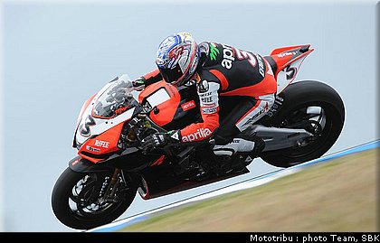 0188_sbk_biaggi_009.jpg