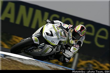 0216_sbk_checa_003.jpg
