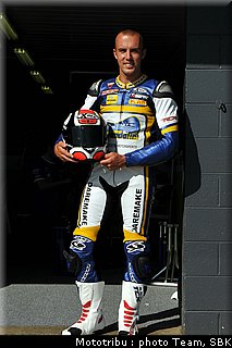 0366_sbk_roberts_8.jpg