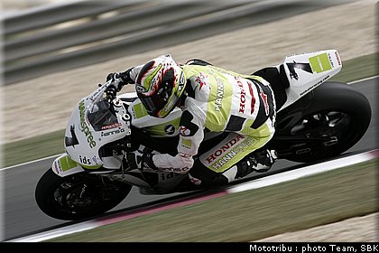 sbk_checa_09.jpg