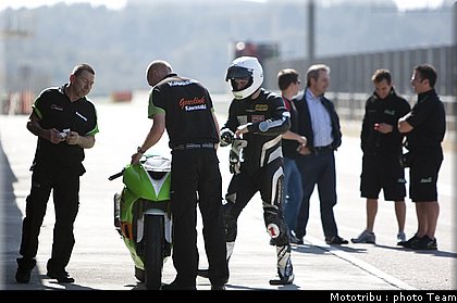 sbk_kawasaki_001.jpg