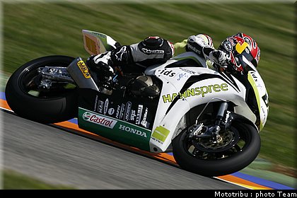 sbk_rea_001.jpg