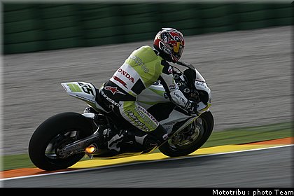 sbk_rea_002.jpg