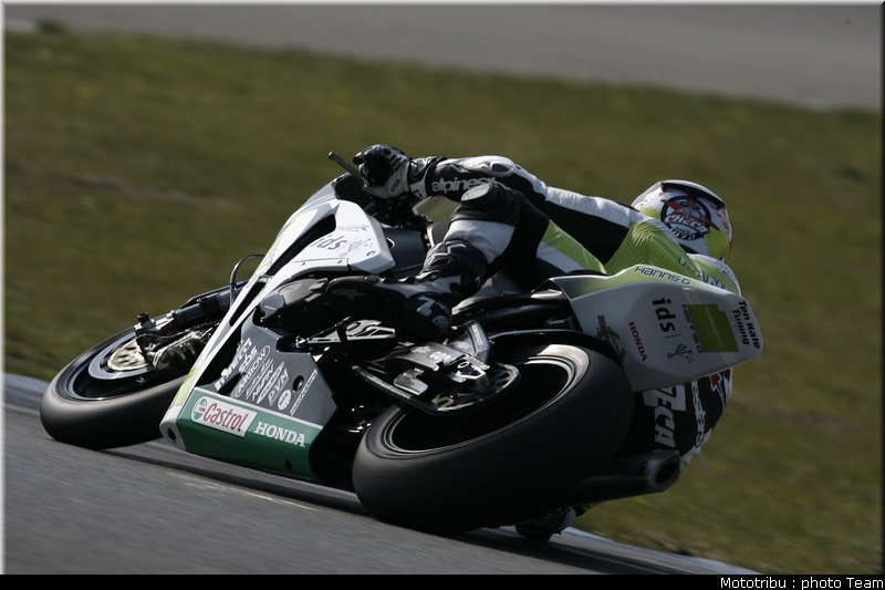 0049_sbk_checa_04
