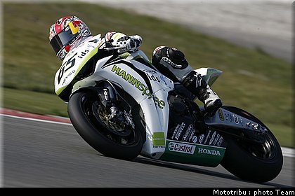 0178_sbk_rea_05.jpg