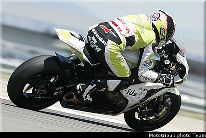 sbk_checa_09.jpg
