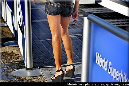 pitbabes_misano_27.JPG