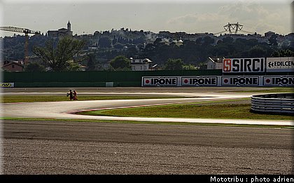 paddock_circuit_misano2009_009.JPG