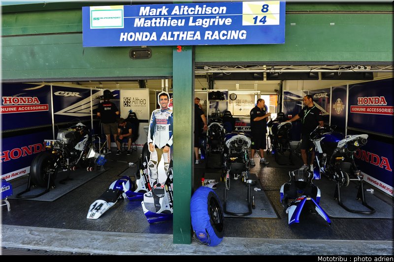 stands_misano_sbk2009_0007