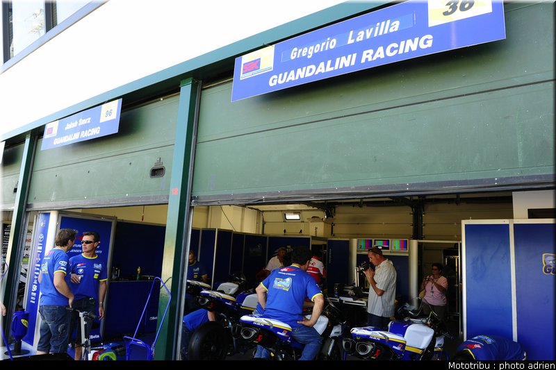 stands_misano_sbk2009_0030