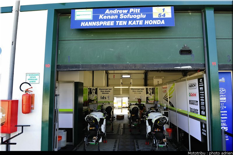 stands_misano_sbk2009_0032