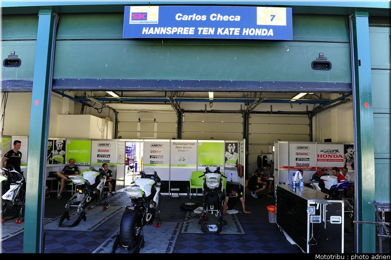 stands_misano_sbk2009_0033