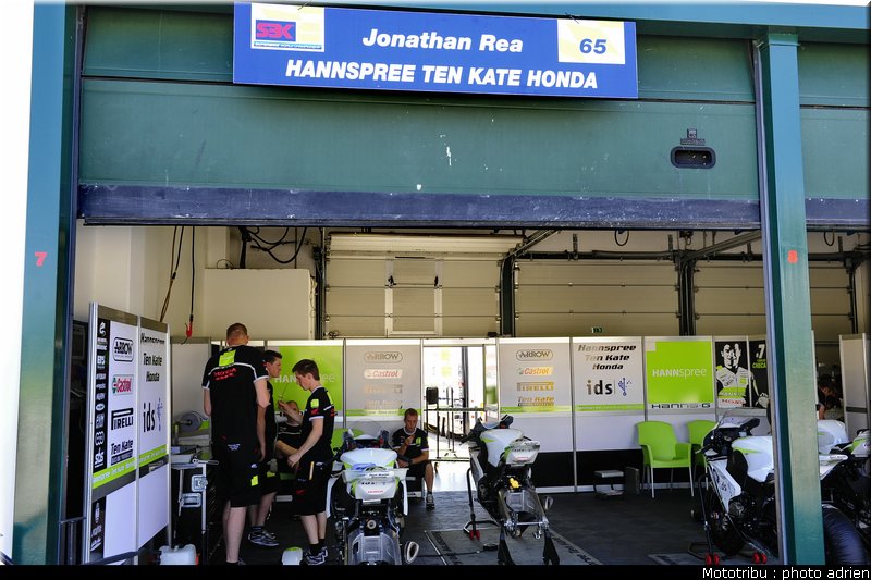 stands_misano_sbk2009_0034