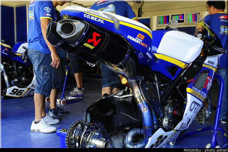 stands_misano_sbk2009_0043