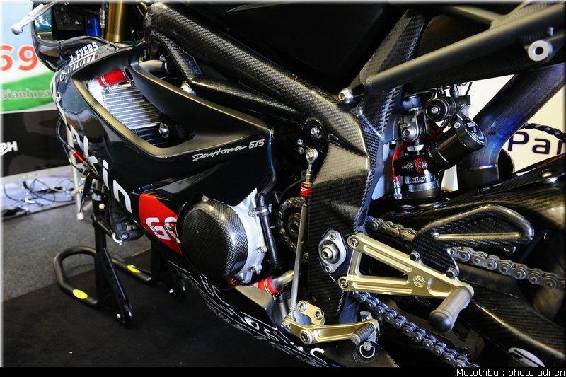 stands_misano_sbk2009_0054