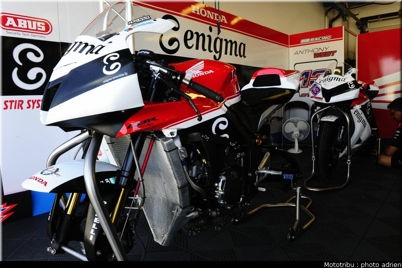 stands_misano_sbk2009_0066