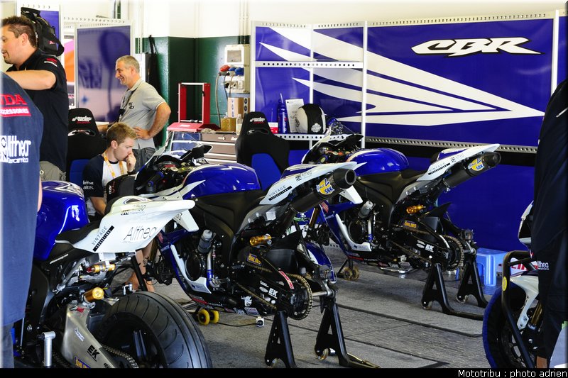 stands_misano_sbk2009_0091