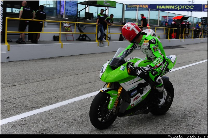 stands_misano_sbk2009_0102